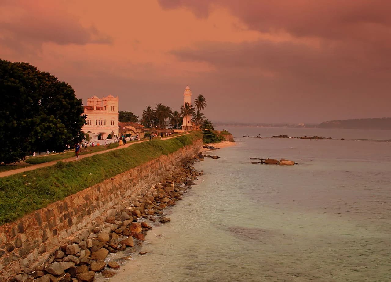 Galle - GALLE FORT AND LIGHTHOUSE GALLE SRI LANKA JAN2013