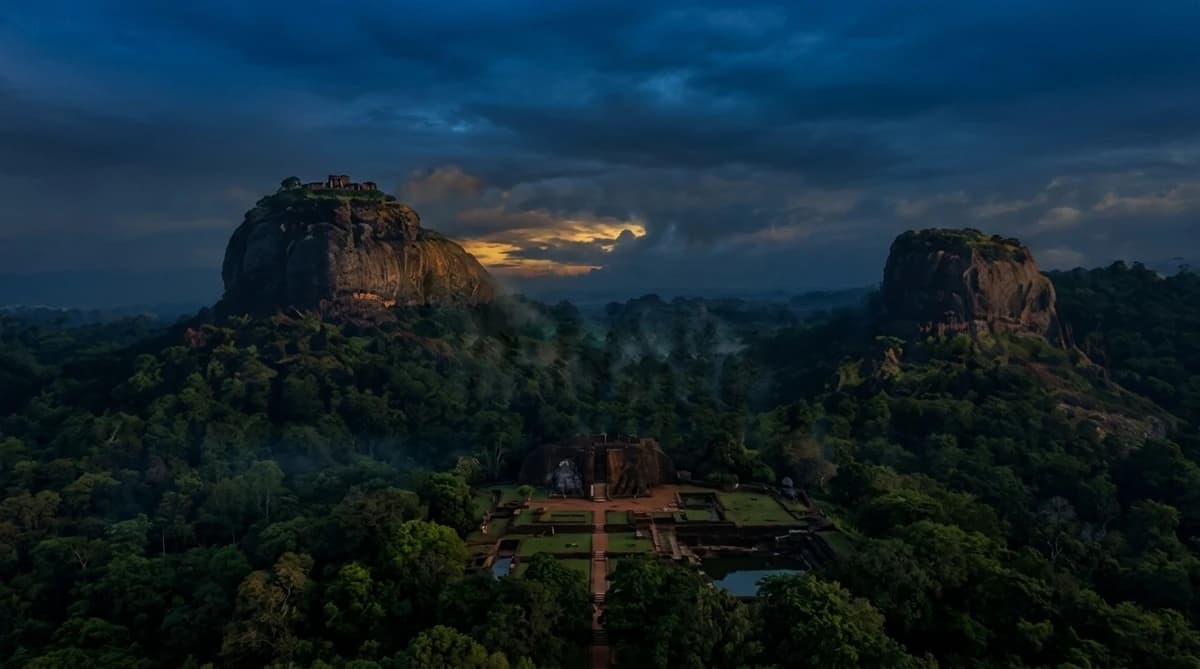 VIP Travels Sigiriya Dusk Journey